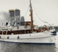 22)HARBOR TUG LAURINDO PITTA
